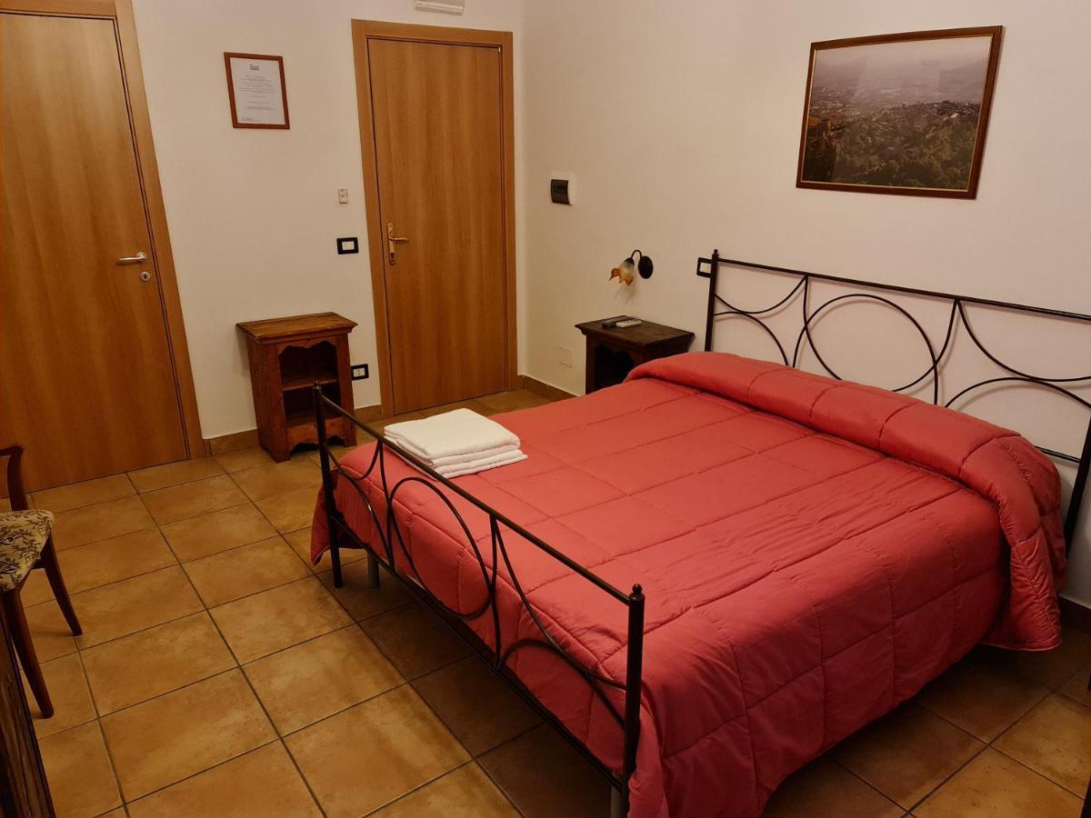Casale Rurale Bed and Breakfast San Marco Evangelista Exteriör bild