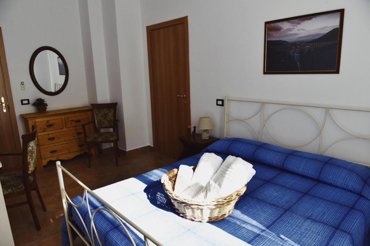 Casale Rurale Bed and Breakfast San Marco Evangelista Exteriör bild